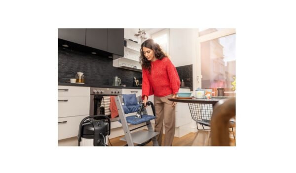 Karcher Spray Extraction Vacuum Cleaner - White (SE 4 Plus)